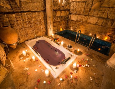 beautiful-shot-ancient-room-design-with-bathtub-small-indoor-pool