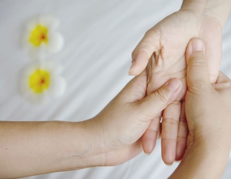 hand-spa-massage-clean-white-bed-people-relax-with-hand-massage-service
